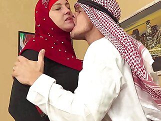 gets xxx movie hijab